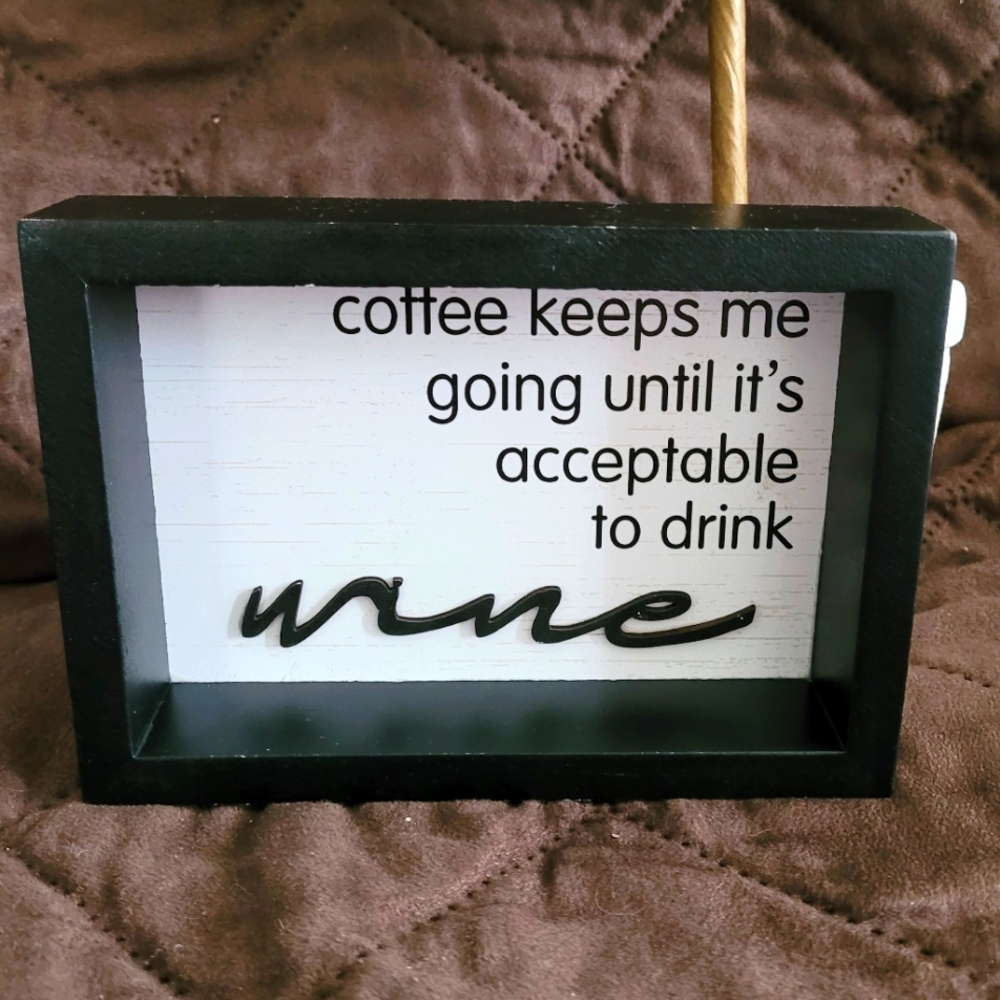 REVERSIBLE SHADOW BOX